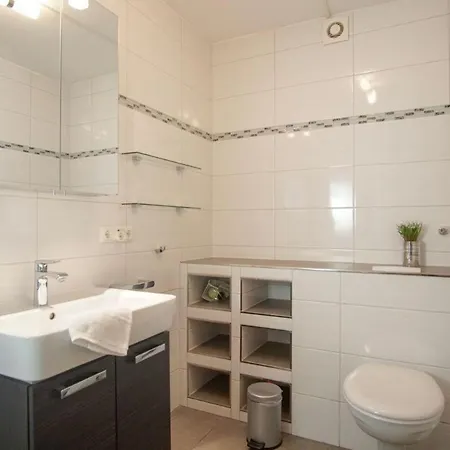 Strandhotel-heiligenhafen-wohnung-323-blaue-welle-typ-ii